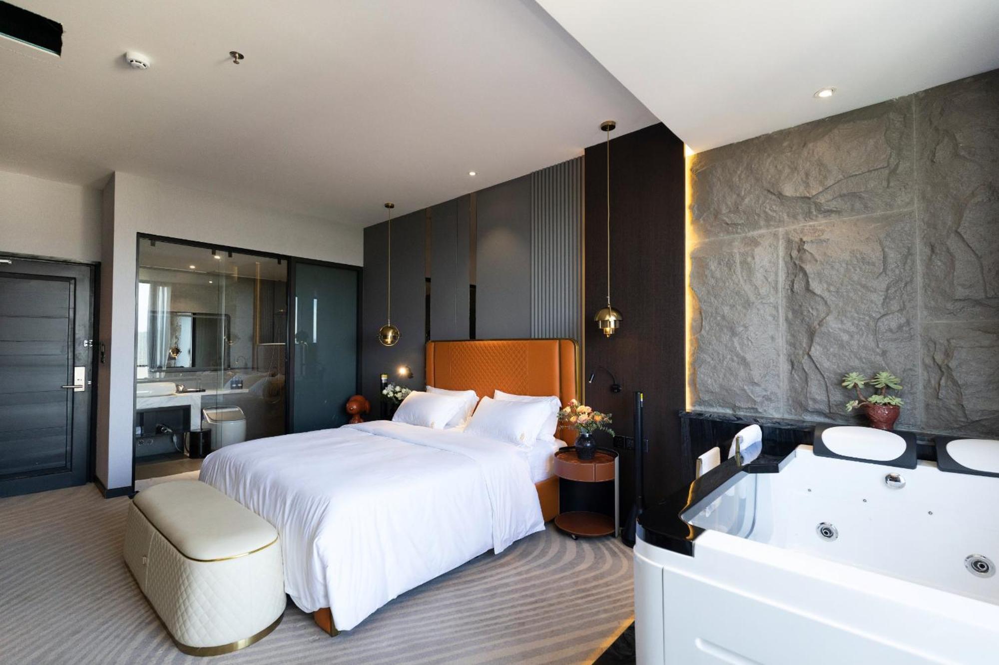 New Century Hotel - Dalat Zewnętrze zdjęcie